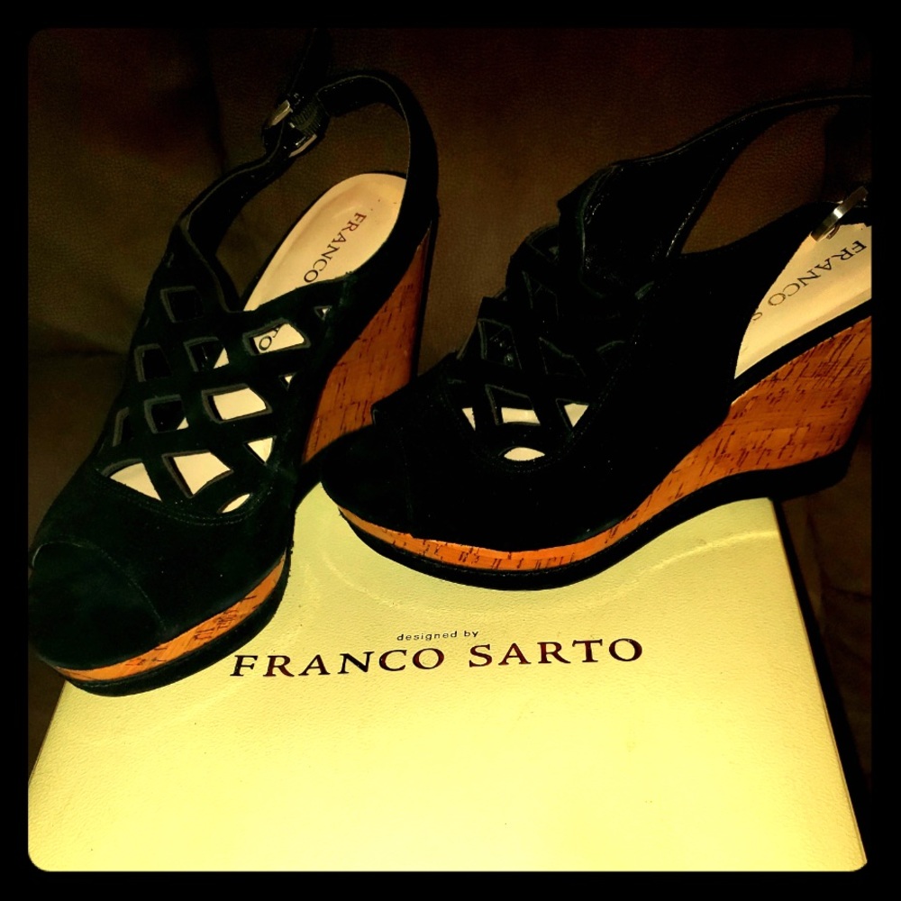 Heeled wedge shoe